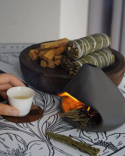 Lotus palo santo  cleansing holder